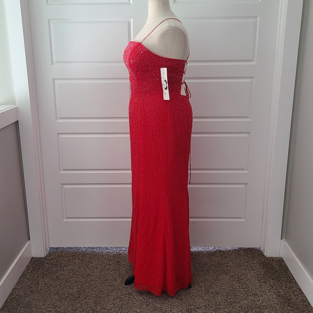 Elegant Red Prom Dress - Picture 3 of 6